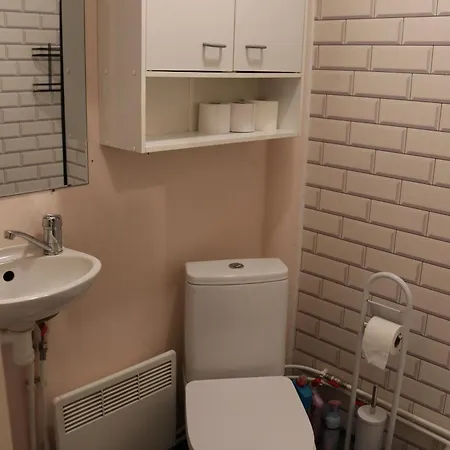 Double Bed On Tammsaare Street With Self Check-in Apartment Parnu